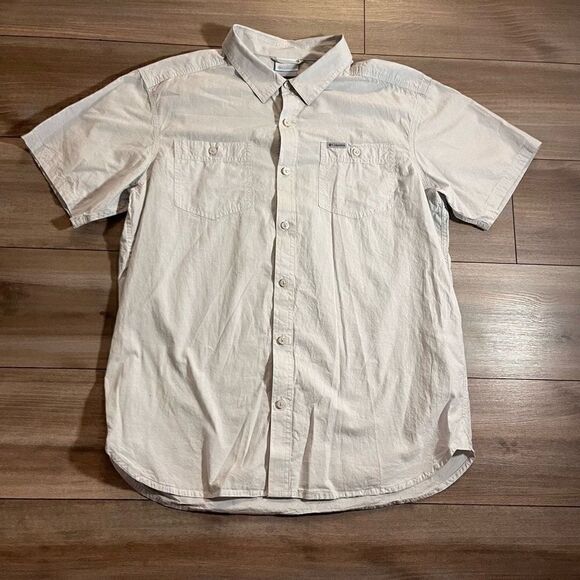 Columbia Light Tan Casual Buttonup Men Large Bin B-5 - Picture 1 of 4